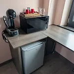 מלון A Fleur De Couette Auvelais